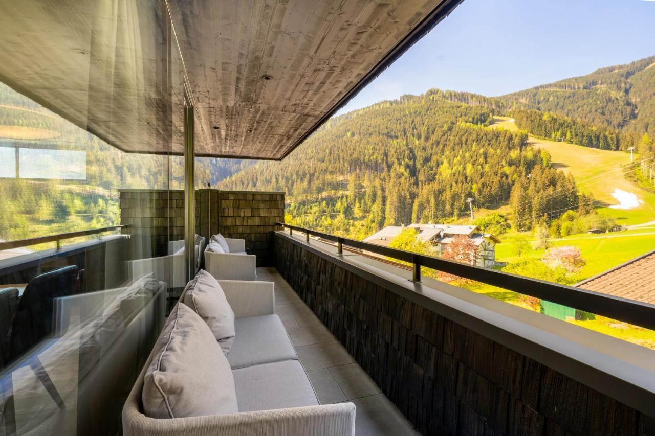 Sunny Ferienwohnungen Ski In - Ski Out Self Check In Zell am See Esterno foto