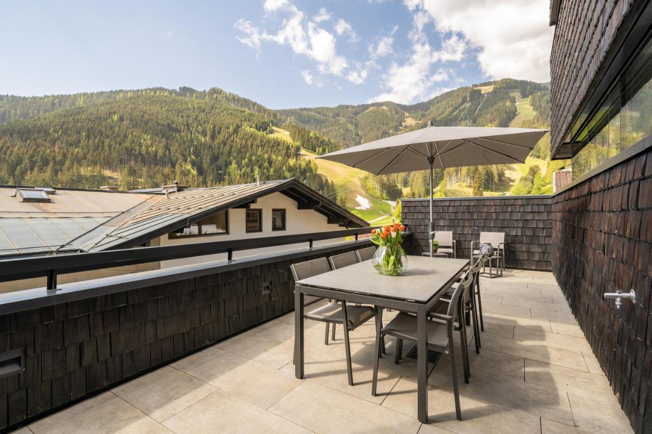 Sunny Ferienwohnungen Ski In - Ski Out Self Check In Zell am See Esterno foto